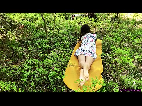 ❤️ Cudzinec na Tinderi masturbuje moju kundičku a vášnivo šuká v lese ❌ Šukanie video na nás sk.sexafinkarasskaz.ru ❌️