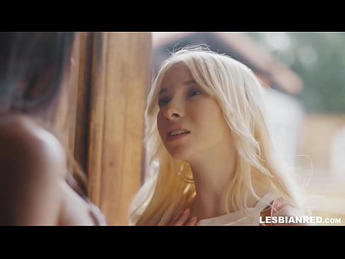 ❤️ Dievča príde domov o niekoľko mesiacov neskôr a skončí pri jedení kundičky svojej nevlastnej mamy ❌ Šukanie video na nás sk.sexafinkarasskaz.ru ❌️